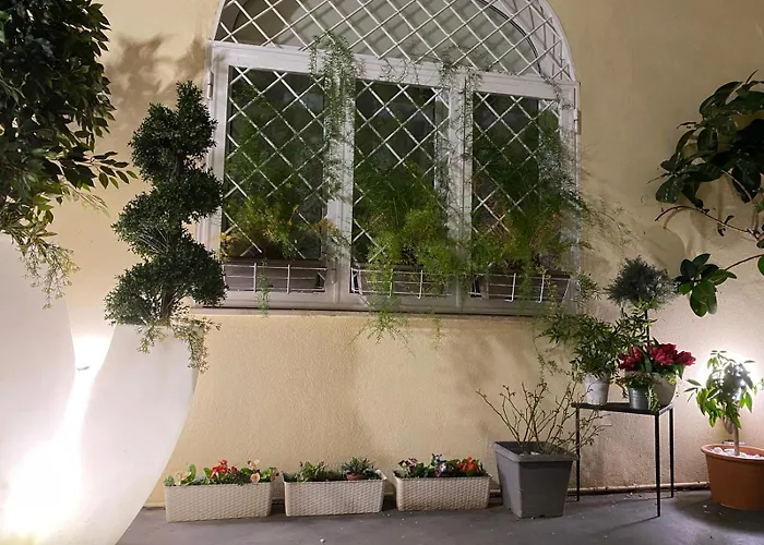 Lata Rana Colosseum Luxury Loft